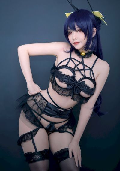 三个美丽警花的处苞h_BD英语电影完整版