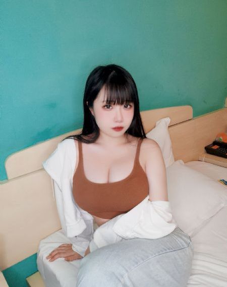 翁止熄痒禁伦短文合集免费视频_4K完整视频观看