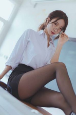漂亮姐姐完整版_720电影在线观看