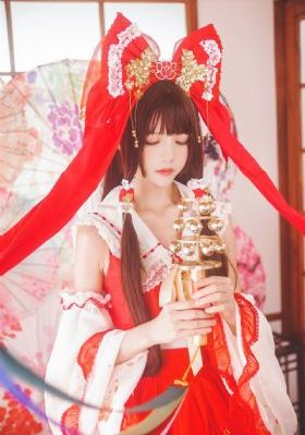 百合潮湿的欲望_4K电影在线看