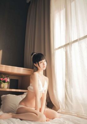 老卫抱着淑蓉进房间第九集_HD在线观看