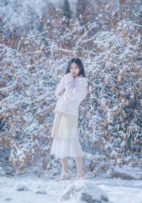 人人在线_4K免费在线播放
